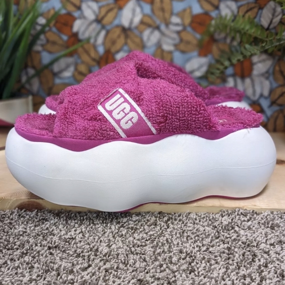 NEW-UGG Pink Terry Sugarcloud Women's Size 8 Platform Cloud Shoes
